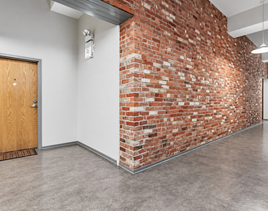 1631 S Michigan Avenue - Photo Thumbnail 11