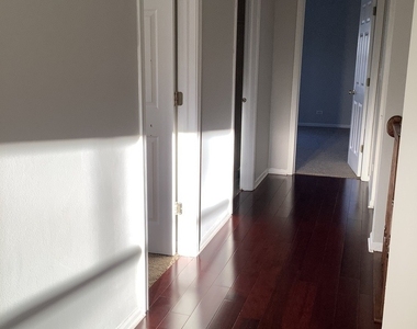 75 Woodview Drive - Photo Thumbnail 6