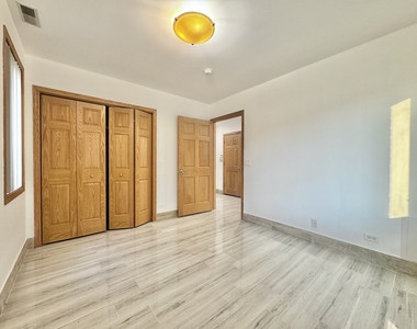 5965 N Northwest Highway - Photo Thumbnail 14