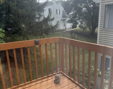 2436 W Salem Court - Photo Thumbnail 9