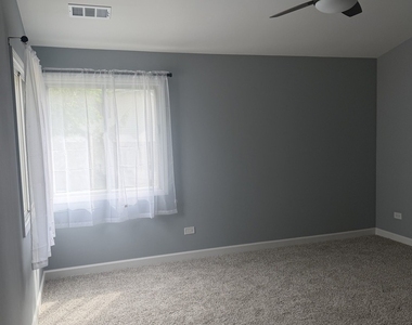 2436 W Salem Court - Photo Thumbnail 11