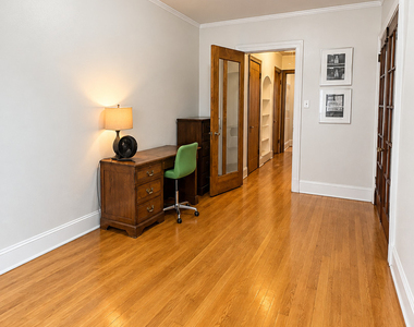 1218 W Jarvis Avenue - Photo Thumbnail 7
