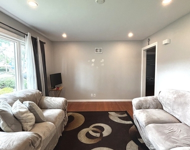 333 S Yale Avenue - Photo Thumbnail 3
