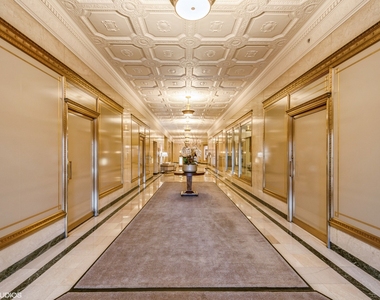 310 S Michigan Avenue - Photo Thumbnail 1