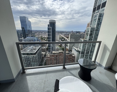 1235 S Prairie Avenue - Photo Thumbnail 19
