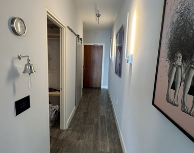 1235 S Prairie Avenue - Photo Thumbnail 13