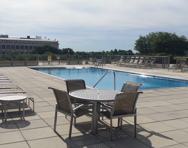 1235 S Prairie Avenue - Photo Thumbnail 21