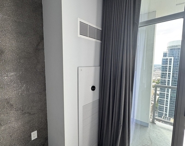 1235 S Prairie Avenue - Photo Thumbnail 7