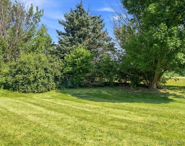 306 Conley Drive - Photo Thumbnail 5