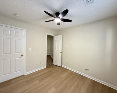 9155 Nesbit Ferry Road - Photo Thumbnail 34
