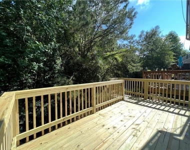 9155 Nesbit Ferry Road - Photo Thumbnail 15