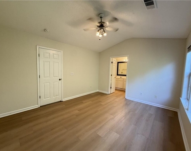9155 Nesbit Ferry Road - Photo Thumbnail 22