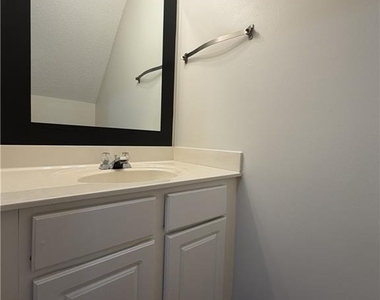 9155 Nesbit Ferry Road - Photo Thumbnail 17