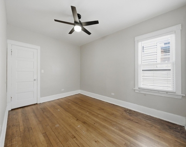1321 S 51st Avenue - Photo Thumbnail 3