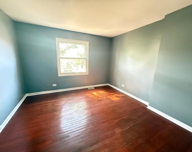 3023 Jamestown Court - Photo Thumbnail 7