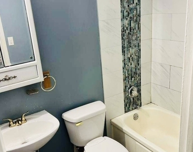 236 Vernon Drive - Photo Thumbnail 9