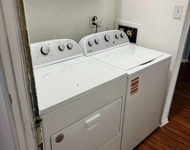 236 Vernon Drive - Photo Thumbnail 12