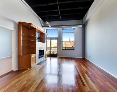1645 W Ogden Avenue - Photo Thumbnail 11
