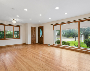 648 Shermer Road - Photo Thumbnail 1