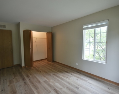 370 Sandhurst Lane - Photo Thumbnail 29