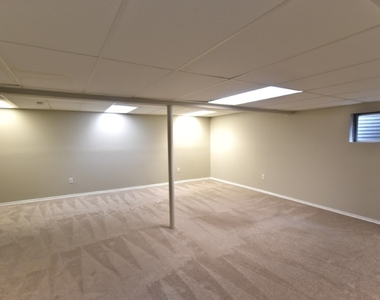 370 Sandhurst Lane - Photo Thumbnail 21