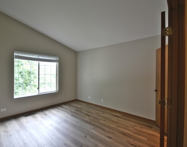 370 Sandhurst Lane - Photo Thumbnail 22