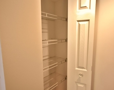 370 Sandhurst Lane - Photo Thumbnail 14