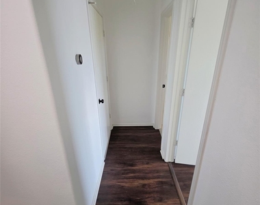 2507 Cypress Island Drive - Photo Thumbnail 27