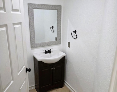 2507 Cypress Island Drive - Photo Thumbnail 9