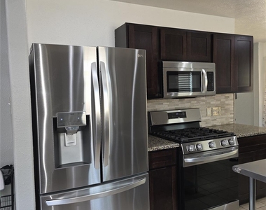 2507 Cypress Island Drive - Photo Thumbnail 18