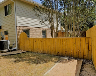 2507 Cypress Island Drive - Photo Thumbnail 37