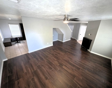 2507 Cypress Island Drive - Photo Thumbnail 11