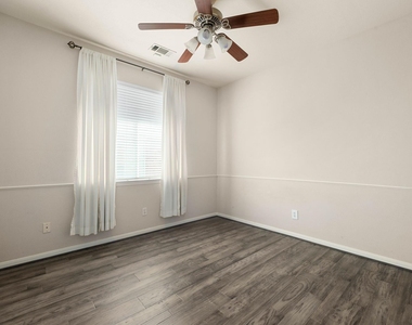 10211 Wildwood Park Lane - Photo Thumbnail 24