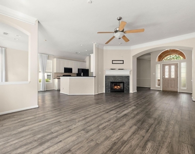 10211 Wildwood Park Lane - Photo Thumbnail 7