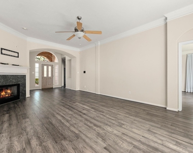 10211 Wildwood Park Lane - Photo Thumbnail 6
