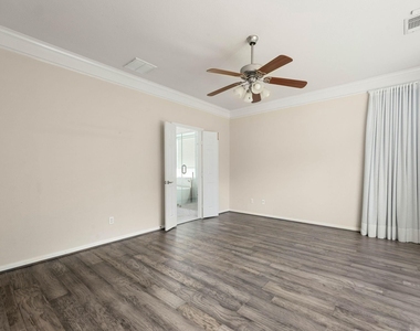 10211 Wildwood Park Lane - Photo Thumbnail 17