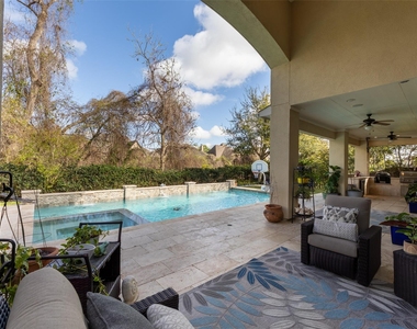 9407 Fox Bend Lane - Photo Thumbnail 24
