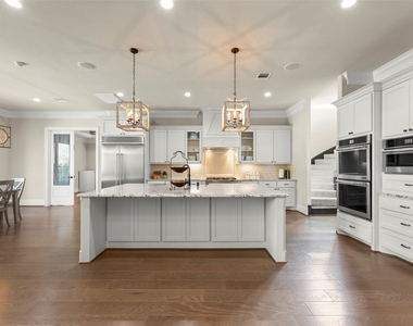 9407 Fox Bend Lane - Photo Thumbnail 6