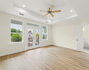 1803 Palmetto Landing Drive - Photo Thumbnail 17