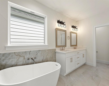 1803 Palmetto Landing Drive - Photo Thumbnail 20