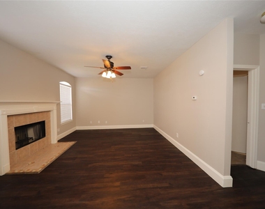 5539 Mountain Forest Drive - Photo Thumbnail 8