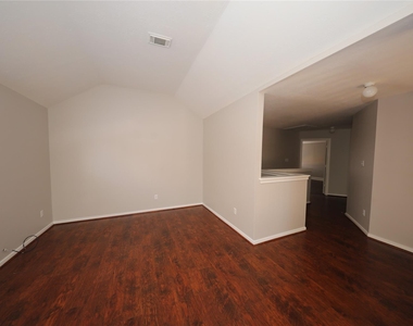 5539 Mountain Forest Drive - Photo Thumbnail 14