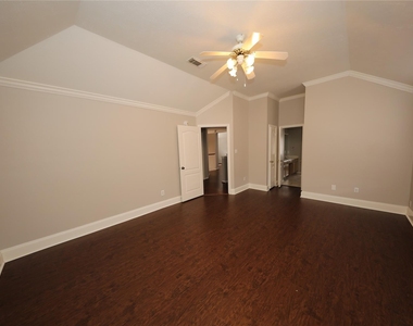 5539 Mountain Forest Drive - Photo Thumbnail 17