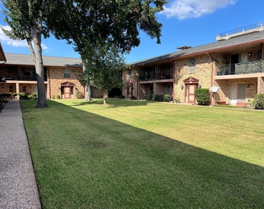 7600 Burgoyne Road - Photo Thumbnail 1