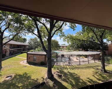 7600 Burgoyne Road - Photo Thumbnail 16