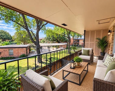 7600 Burgoyne Road - Photo Thumbnail 17