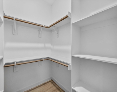 8210 Sterlingshire Street - Photo Thumbnail 7