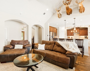 2603 River Road - Photo Thumbnail 10