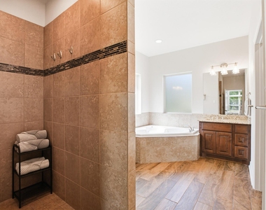 2603 River Road - Photo Thumbnail 24