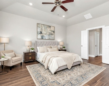 10515 Moon Valley Lane - Photo Thumbnail 8